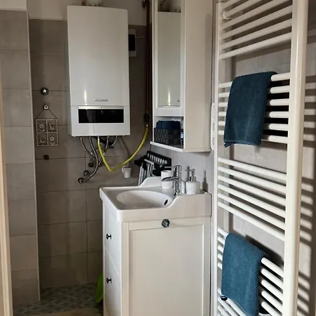 Red Stone Palkoeve 200m A Balaton Parttol Kilatassal Apartament *